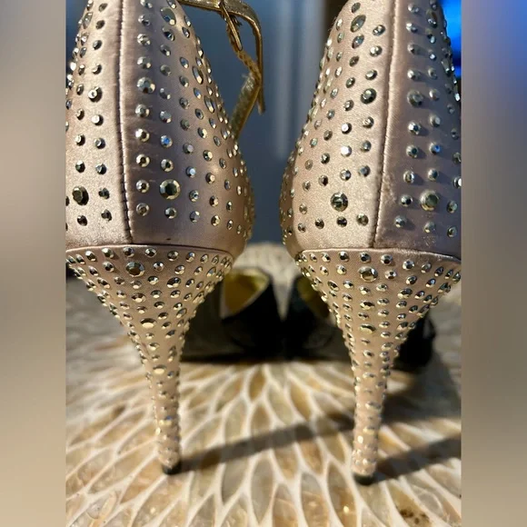 Carlos Santana Gaia Black and Gold Shimmer Studded Heels - Picture 2 of 8